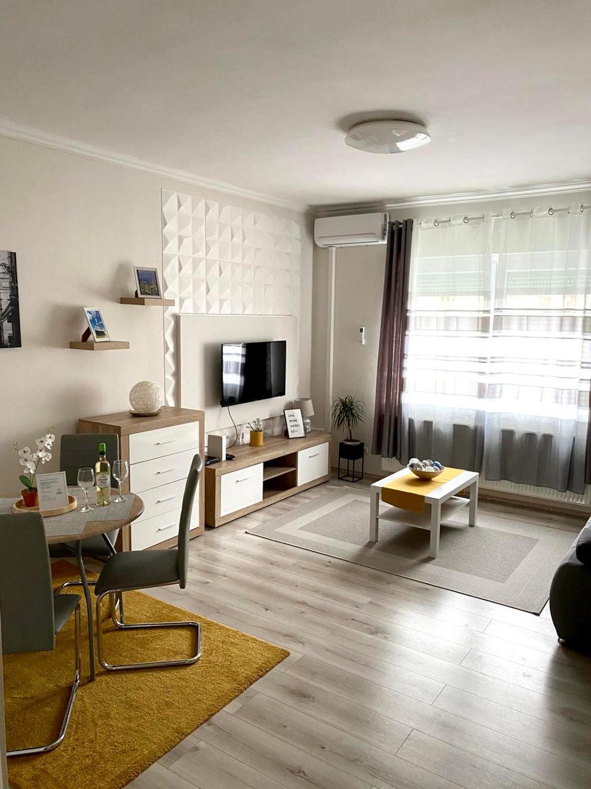 Sweet Central Apartment ,In The City Center Eger Luaran gambar